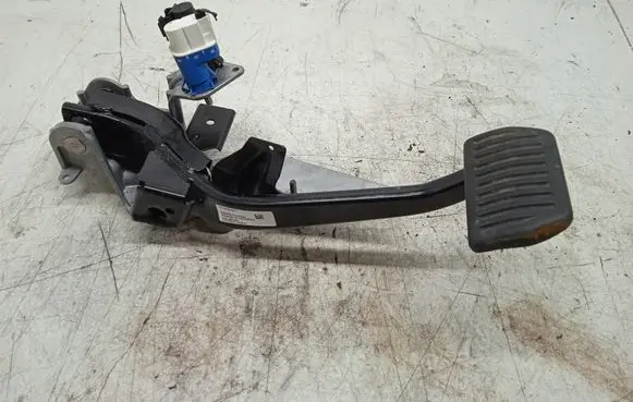 Volvo S60 Brake pedal 31302351