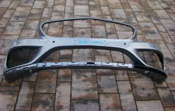 Mercedes-Benz C W205 Front bumper