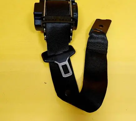 BMW 5 E39 Rear seatbelt 8198478