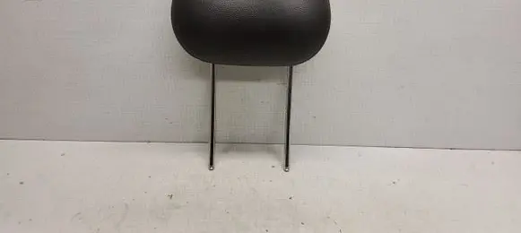 Mercedes-Benz E W211 Front seat headrest 