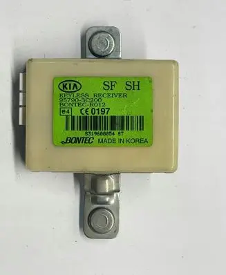 KIA Magentis Door central lock control unit/module 957903C200