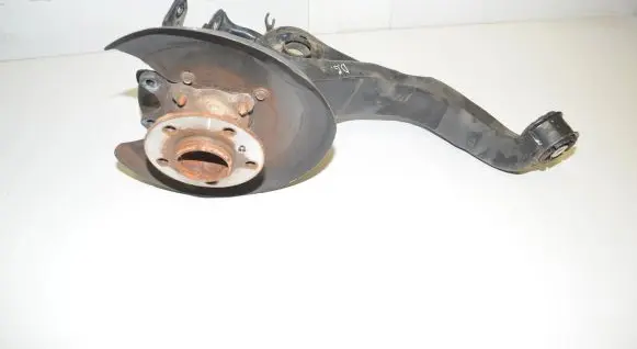 BMW 2 F45 Rear wheel hub 8842880 33308842880 33406887548