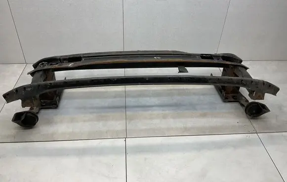 Volkswagen Polo VI Front bumper cross member 