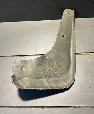 Ford Focus Rear mudguard D33MA