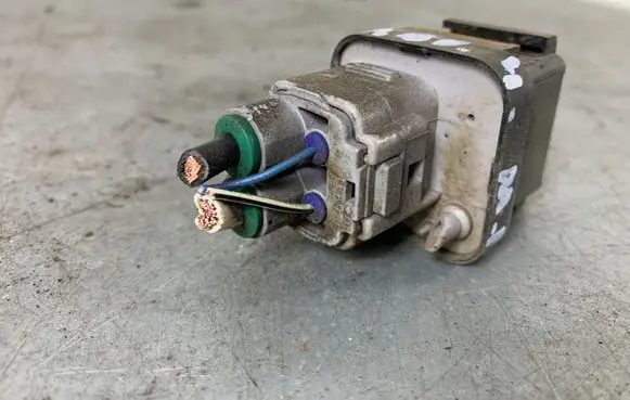 Toyota RAV 4 (XA30) Glow plug pre-heat relay 2861069010