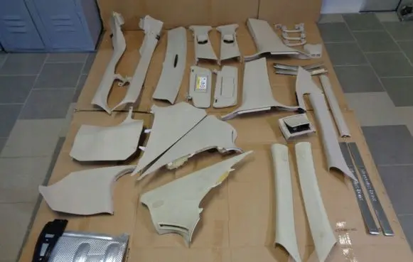 Mercedes-Benz E W212 Glove box central console 