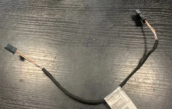 BMW 3 E90 E91 AUX in-socket connector 9231763