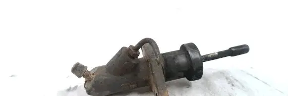 BMW 3 E36 Clutch slave cylinder 6632 6735