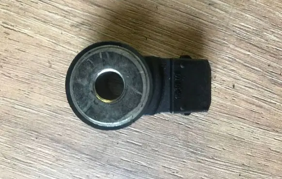 BMW X1 F48 F49 Detonation knock sensor 0261231224