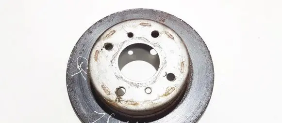 Nissan Almera N16 Rear brake disc neventiliuojamas