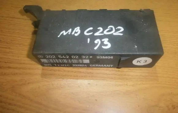 Mercedes-Benz C W202 Other control units/modules 2025420232