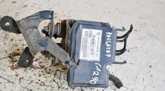 Volkswagen PASSAT B7 ABS Pump 3AA614109AF 54085620T 17654055