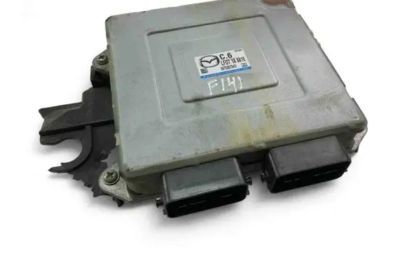 Mazda 5 Engine control unit/module LFD718881E