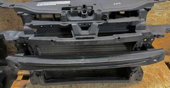 Volkswagen Caddy Radiator set 1T0121341C