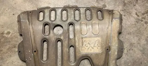 Renault Kangoo I Engine splash shield/under tray