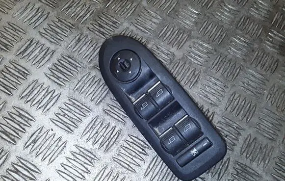 Ford Kuga I Electric window control switch 8m5t14a132ab