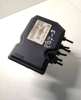 Volkswagen PASSAT B7 ABS Pump 3AA614109AC 17618943A 54085622R