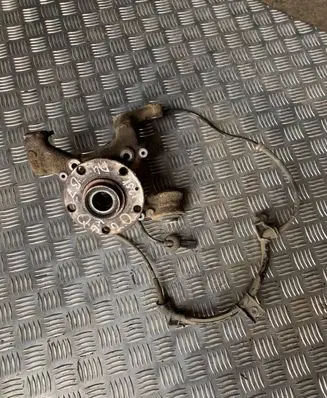 Audi A4 S4 B7 8E 8H Rear wheel hub