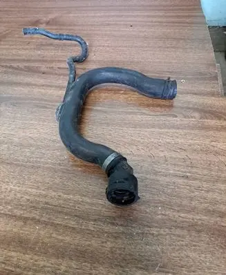 Audi A8 S8 D2 4D Engine coolant pipe/hose 4D0121101M