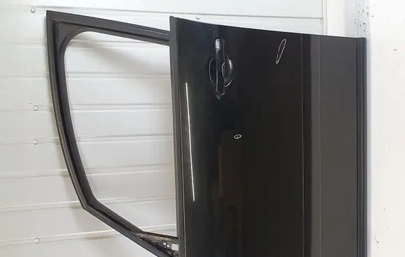 Audi A2 Front door