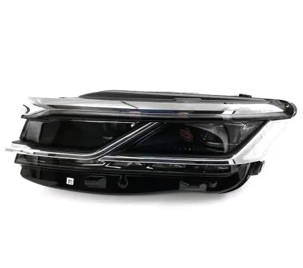 Volkswagen Touareg III Headlight/headlamp 761941081