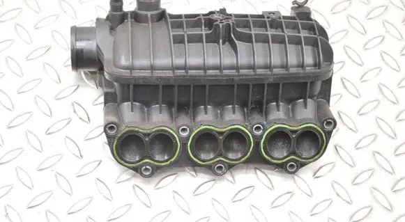 Ford Focus Intake manifold 1047092S01