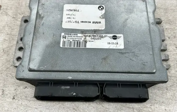 Mini One - Cooper F56 F55 Engine control unit/module 7557395 S83293 S122237006B