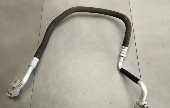 Audi A5 Sportback 8TA Air conditioning (A/C) pipe/hose 8T0260701M 15042012 AC00300286