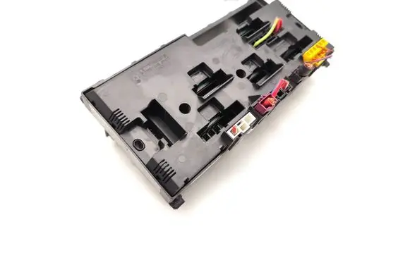 BMW 7 F01 F02 F03 F04 Fuse module 9210861