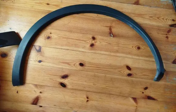 Nissan Qashqai+2 Rear arch trim 93829BR0