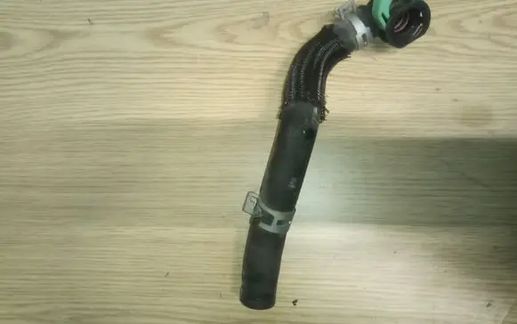 Toyota Auris E180 Engine coolant pipe/hose