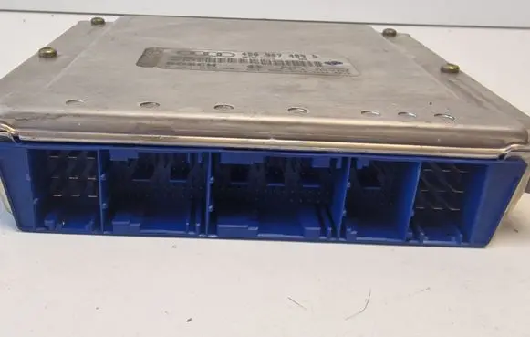 Audi A8 S8 D2 4D Engine control unit/module 4D0907409D