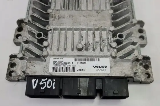 Volvo V50 Engine control unit/module 31269095