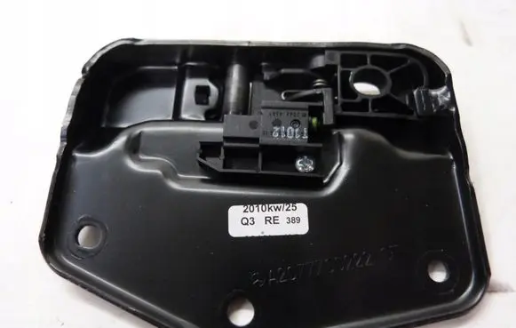 Mercedes-Benz E C207 W207 Convertible roof lock/latch A2077700222