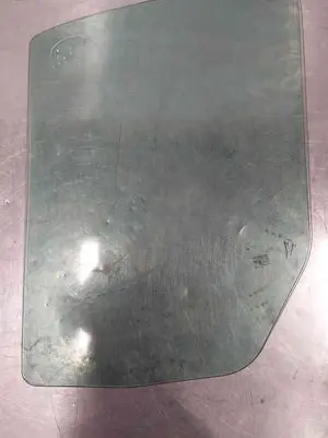 Volkswagen Crafter Front door window/glass (coupe) 43R001025