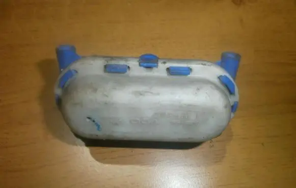 Volkswagen Golf III Central locking vacuum pump 1h9862159a