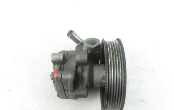 Volkswagen Touareg I Power steering pump 7L6422154A