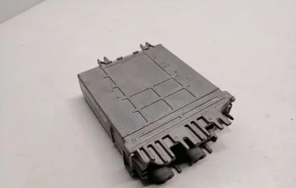 Volkswagen PASSAT B5 Engine control unit/module 028906021DT 28SA3095 0281001555