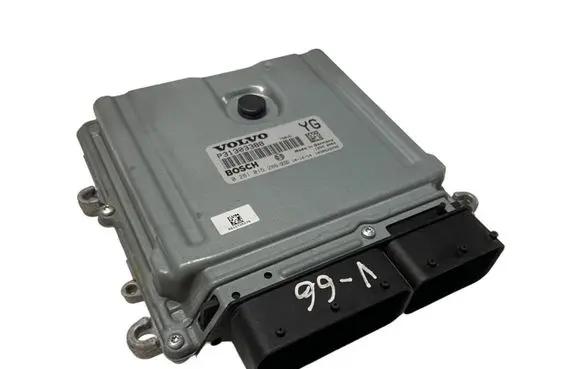 Volvo XC60 Engine control unit/module P31303388 0281015286