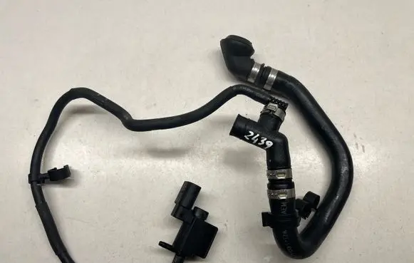 Audi A6 S6 C7 4G Vacuum line/pipe/hose 8K0611939D 037906283C