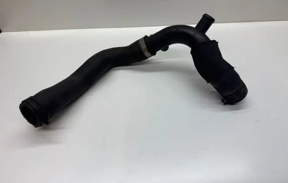 Volkswagen PASSAT B6 Engine coolant pipe/hose 3C0121087A