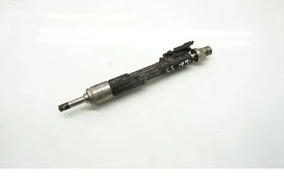 BMW 1 F20 F21 Fuel injector 7639994 0261500172