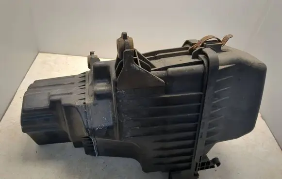 KIA Soul Air filter box 281102k100