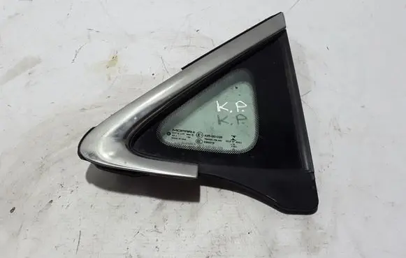 Chrysler Pacifica Front triangle window/glass 68227745AC