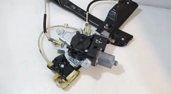 Opel Insignia A Front window lifting mechanism without motor