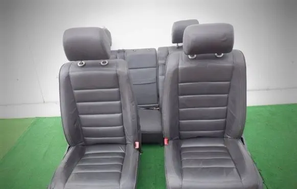 Seat set