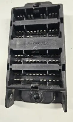 KIA Sorento Fuse module