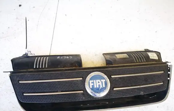 Fiat Idea Front grill 735357980