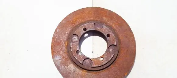 Hyundai Accent Front brake disc ventiliuojamas