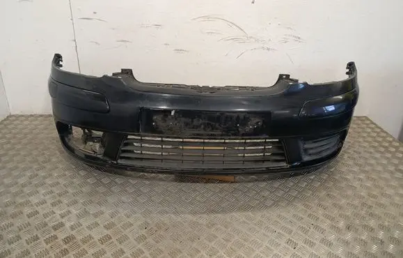 Volkswagen Golf Plus Front bumper 